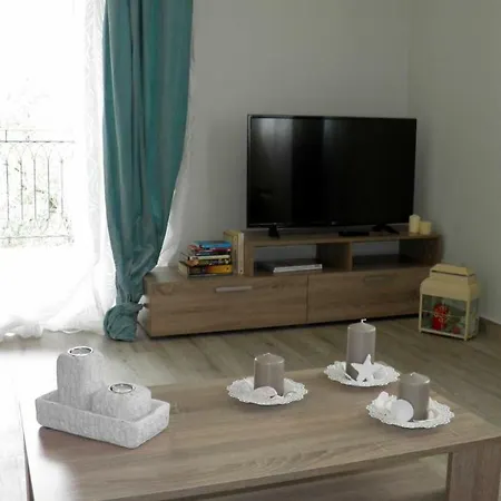 Esperia Luxury With View Apartament
